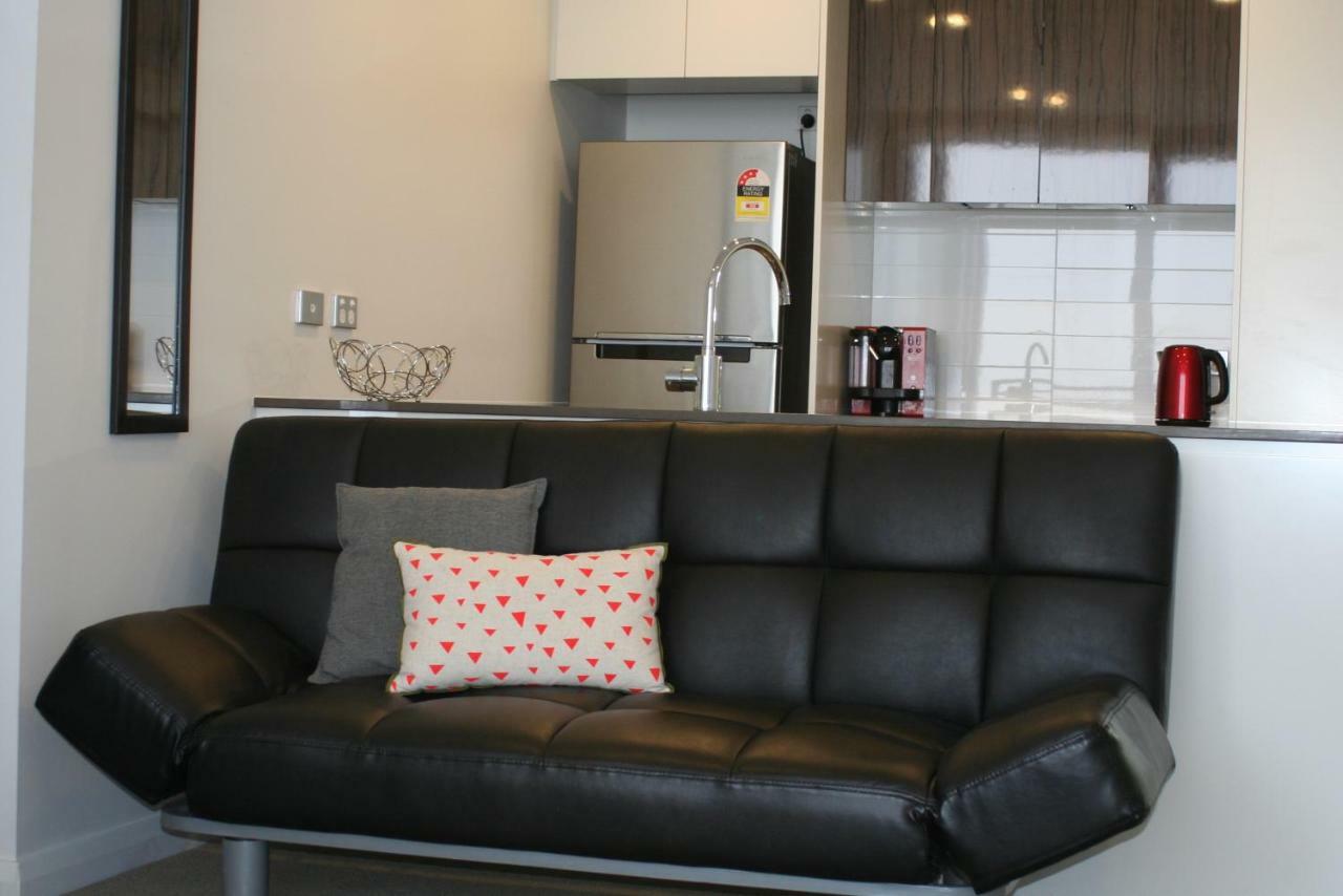 Governor Luxe 1 Bedroom Apartment In The Heart Of Barton Wifi Gym Wine Secure Parking Canberra Kingston Exterior photo